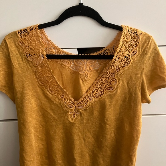 Sezane Mina top in yellow - reversible front/back! - Picture 6 of 6